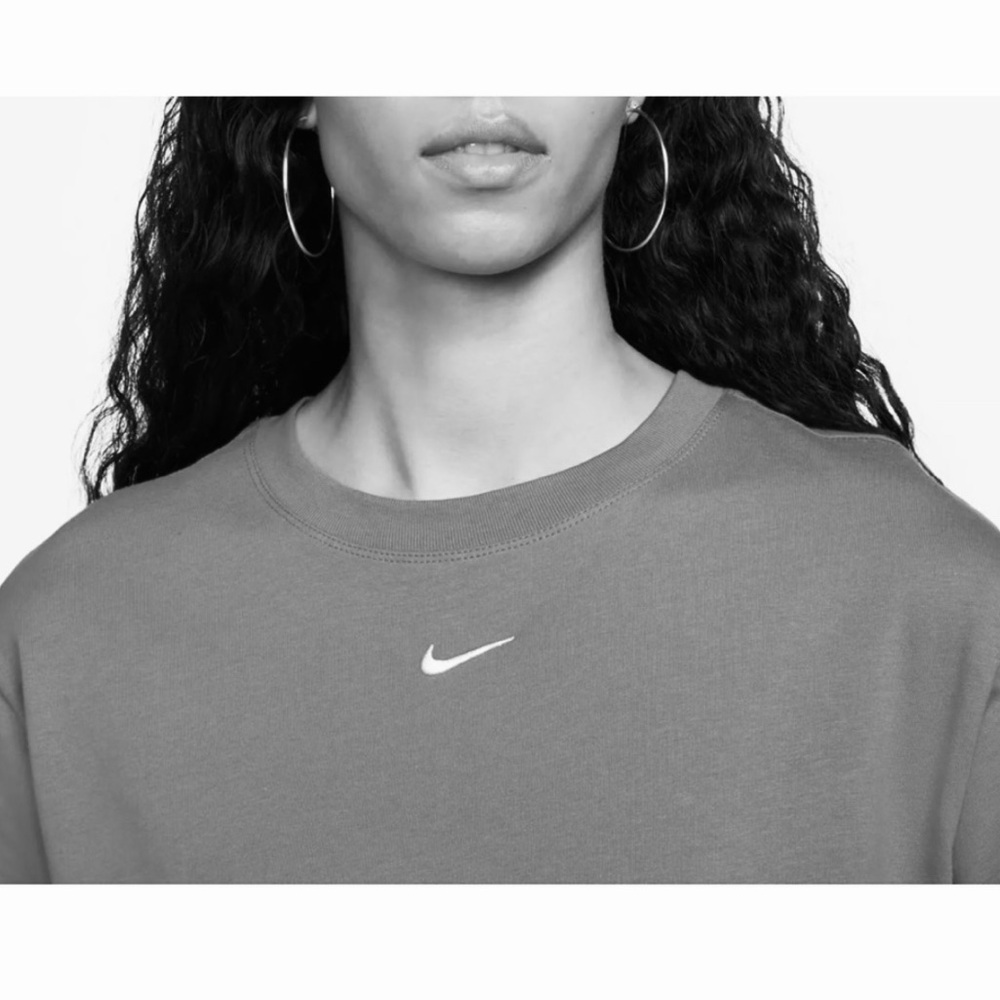 Nike Essentials Boyfriend T-Shirt